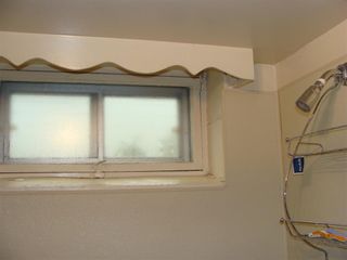 how to install exhaust fan in bathroom window