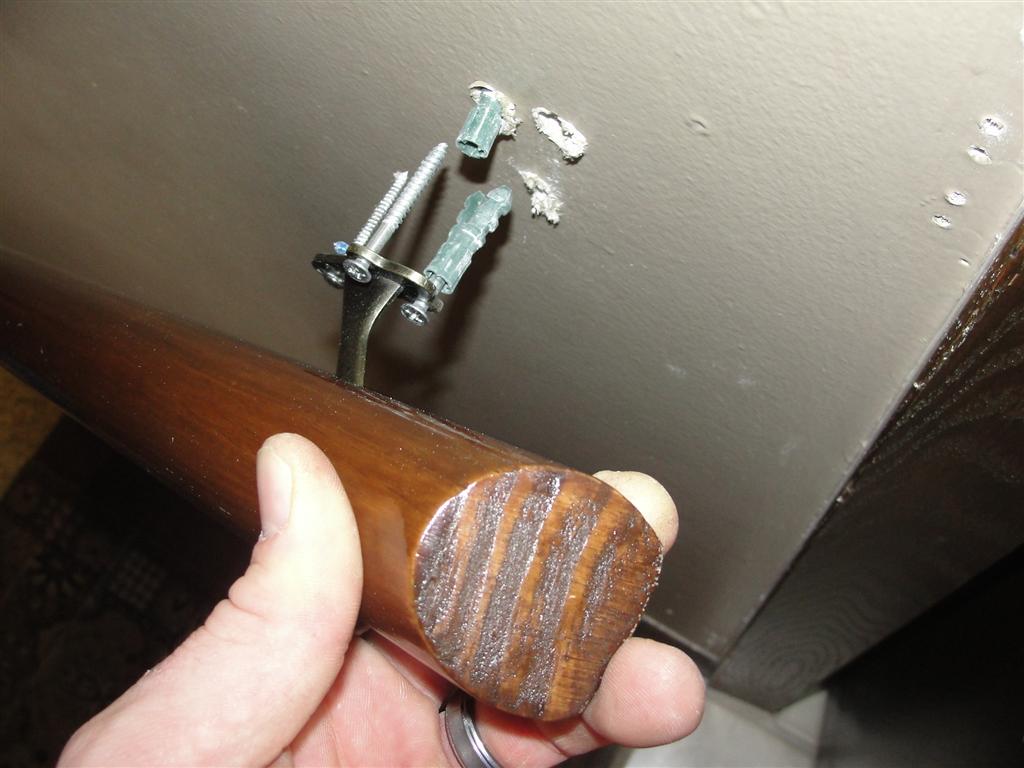 Hollow Wall Anchors (because screws in drywall are useless) Structure